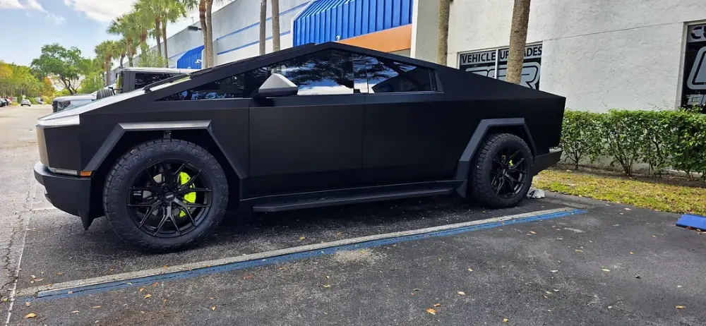 Staggered tire fitment on custom wheels at Big Shot Rides